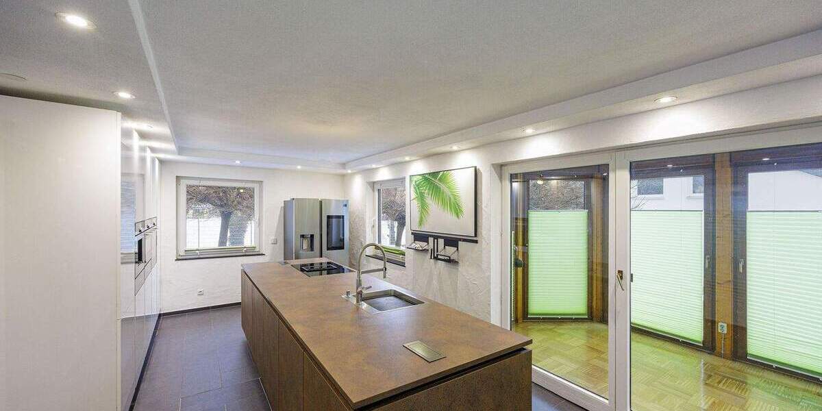 Mehrfamilienhaus, Wohnhaus Sachsenheim Ochsenbach - 8 Zimmer, 225 m&sup2;, 638.000&euro; | Angebot:25051426