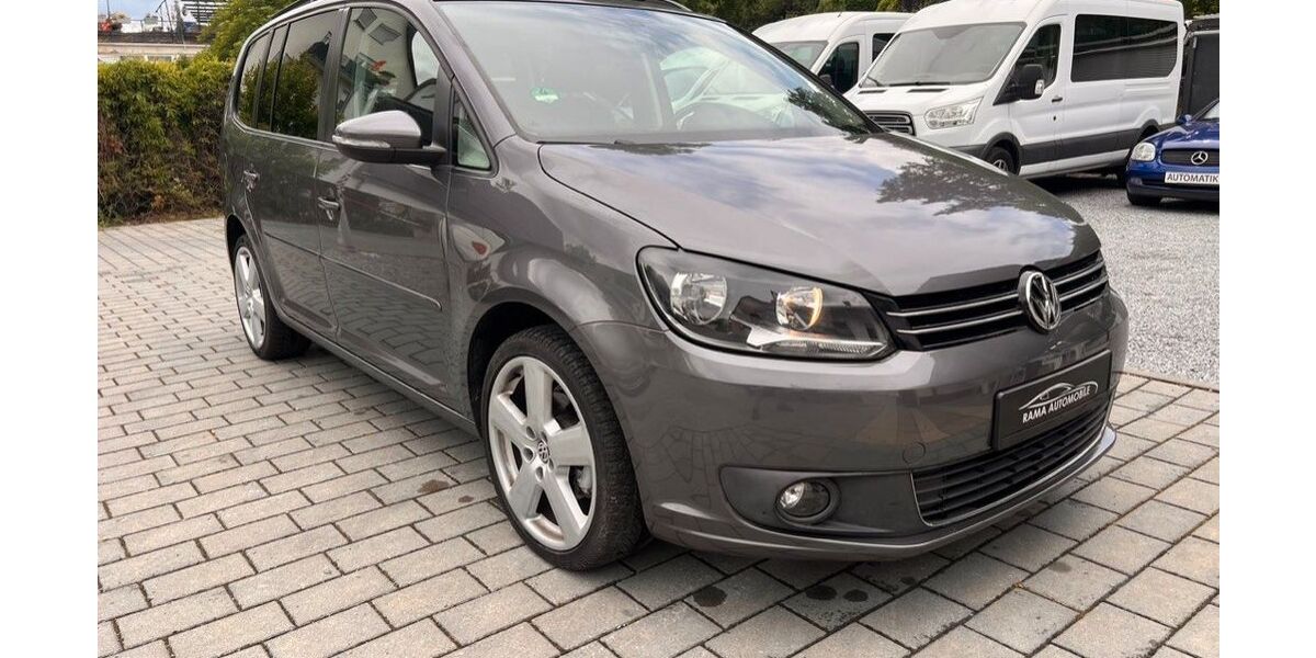 VW Touran 106.000 km 7.650 &euro; Ludwigsburg 71642