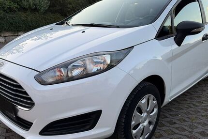 Ford Fiesta 22.000 km 6.300 &euro; Murr 71711