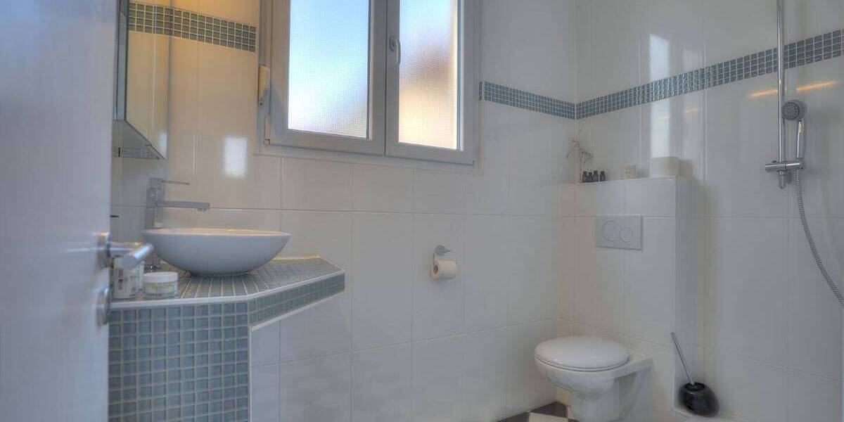 Einfamilienhaus Heilbronn Sontheim - 8 Zimmer, 156 m&sup2;, 745.000&euro; | Angebot:26139947