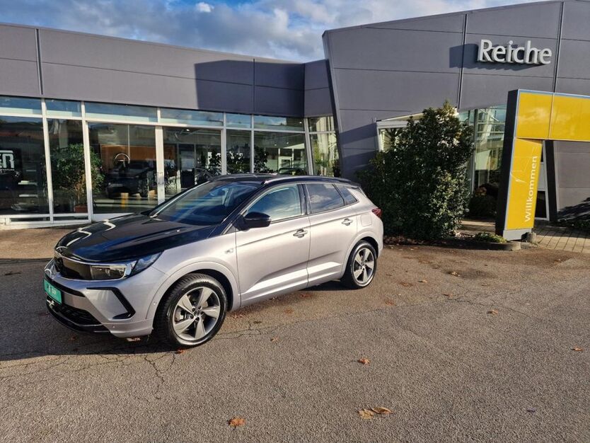 Opel Grandland (X) 8.299 km 33.990 € Großbottwar 71723