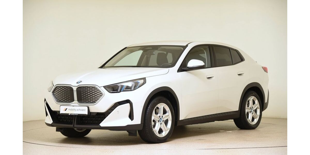 BMW iX2 6.900 km 45.780 &euro; Ellhofen 74248