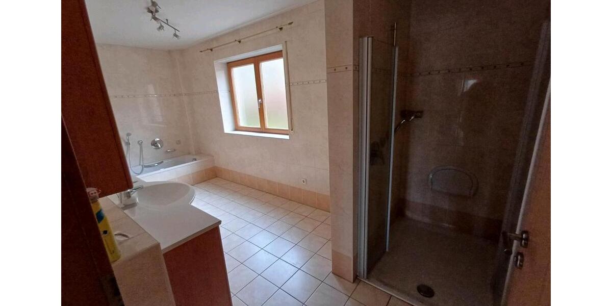 Erdgeschoßwohnung Haßmersheim - 3.5 Zimmer, 118 m&sup2;, 1.200&euro; | Angebot:26438204