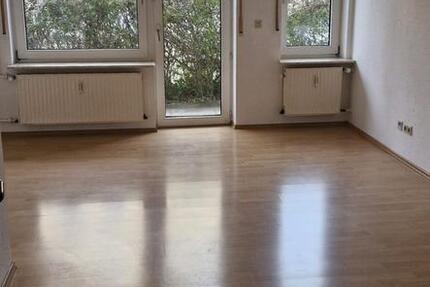 Wohnung Ludwigsburg Oßweil - 2 Zimmer, 65 m&sup2;, 900&euro; | Angebot:25472486
