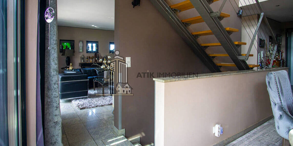 ATIK: Freistehendes Einfamilienhaus mit Schwimmteich und Gartenidylle - Ruhige Feldrandlage - Einfamilienhaus Waibstadt | Angebot:26267357