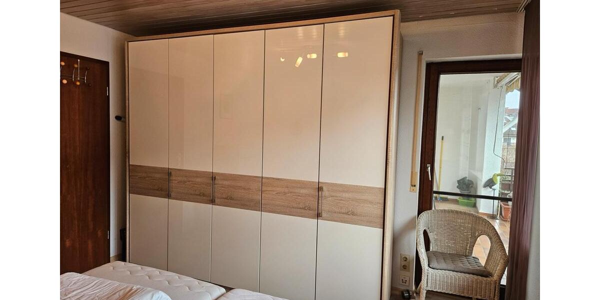 Etagenwohnung Sachsenheim - 3 Zimmer, 75 m&sup2;, 275.000&euro; | Angebot:24851897