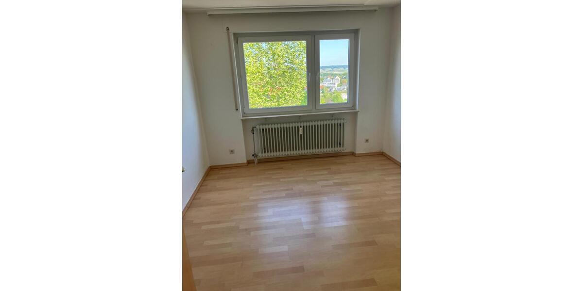 Etagenwohnung Weinsberg - 3.5 Zimmer, 85 m&sup2;, 280.000&euro; | Angebot:26898357