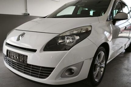 Renault Scenic 228.125 km 2.990 &euro; Massenbachhausen 74252