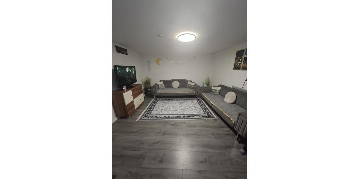 Etagenwohnung Sinsheim - 4 Zimmer, 110 m&sup2;, 1.000&euro; | Angebot:26681926