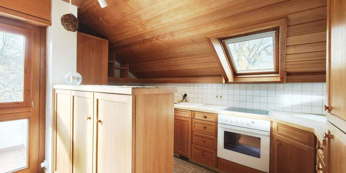 Vielfältig nutzbares 4-Familienhaus in gefragter Lage von Ludwigsburg-Pflugfelden 1 zimmer