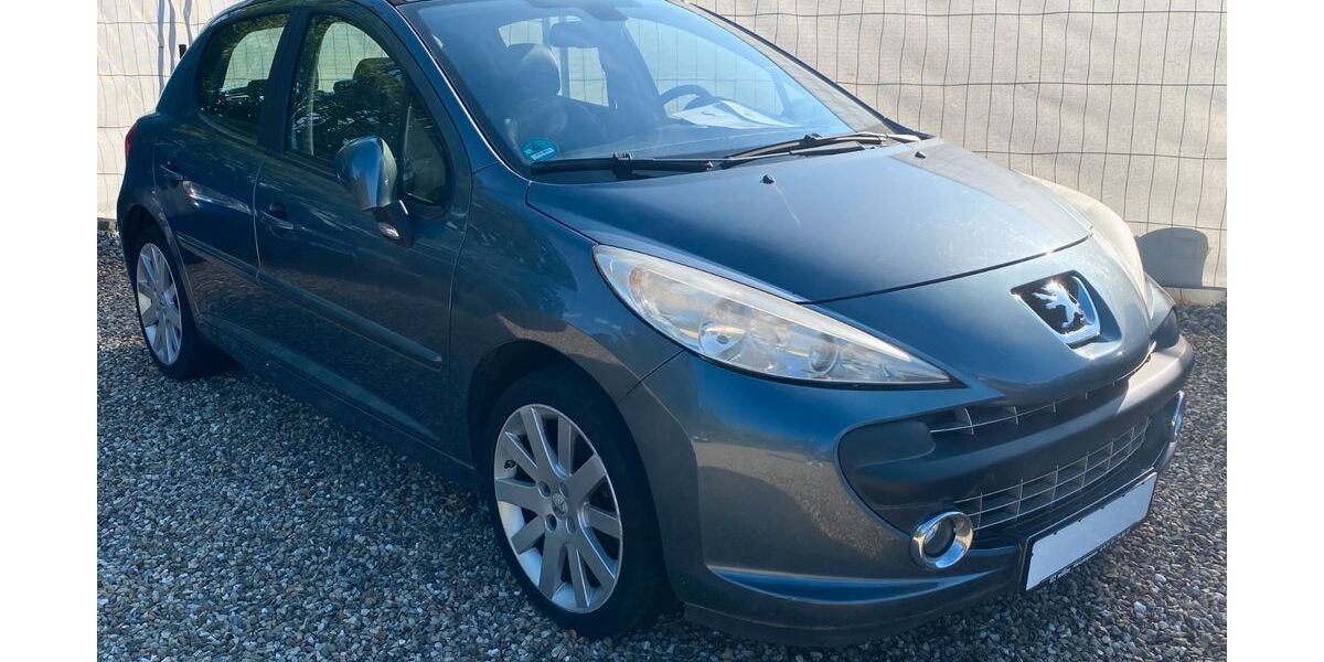 Peugeot 207 149.000 km 990 &euro; Heilbronn 74078