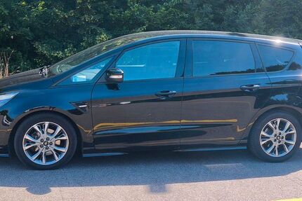 Ford S-Max 111.000 km 15.499 &euro; Gundelsheim 74831