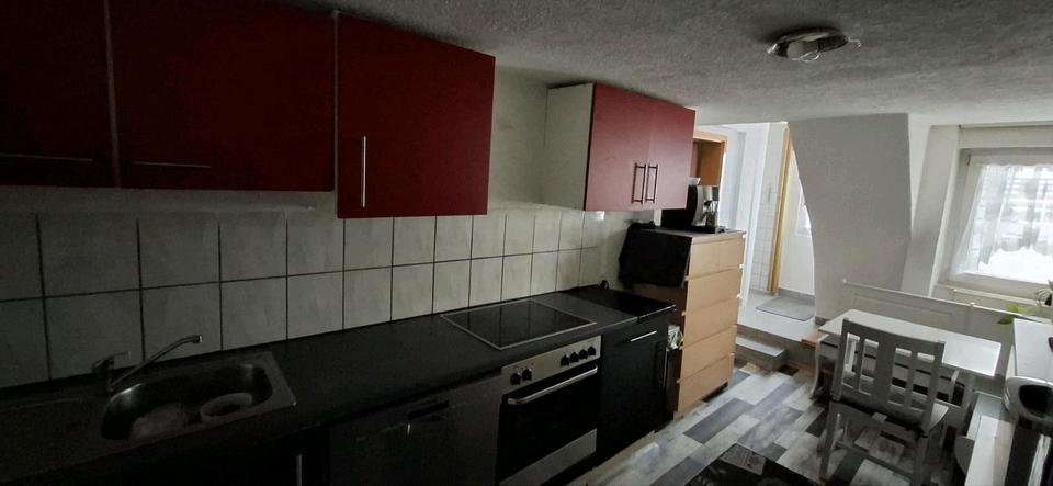 3-zimmer Wohnung 70m mit keller 2 Stellplätze zimmer