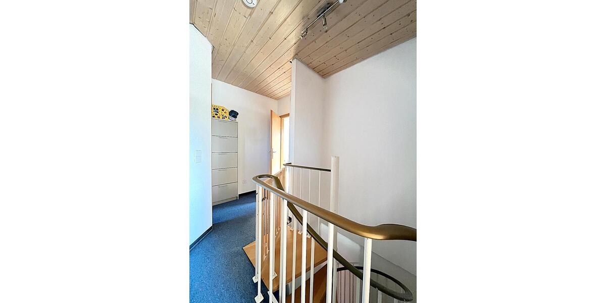 Maisonettenwohnung Kirchardt - 4.5 Zimmer, 104 m&sup2;, 279.000&euro; | Angebot:26852719