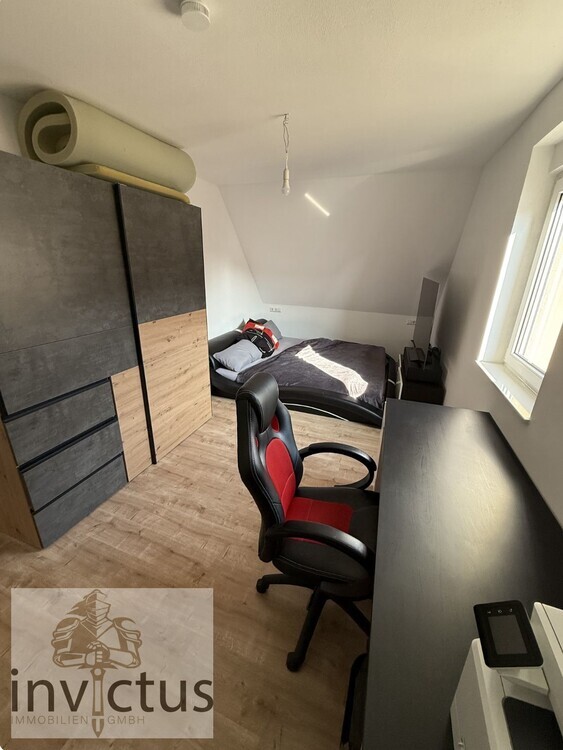 Solide vermietetes (1.678EUR kalt) Zweifamilienhaus mit modernem Komfort im Herzen von Ittlingen 4.5 zimmer