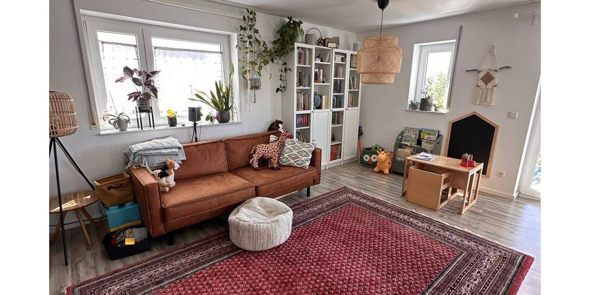 Etagenwohnung Lauffen am Neckar - 3 Zimmer, 93 m&sup2;, 1.300&euro; | Angebot:26803704