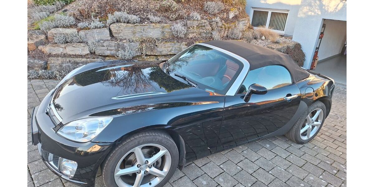 Opel GT 62.675 km 16.499 &euro; Vaihingen 71665