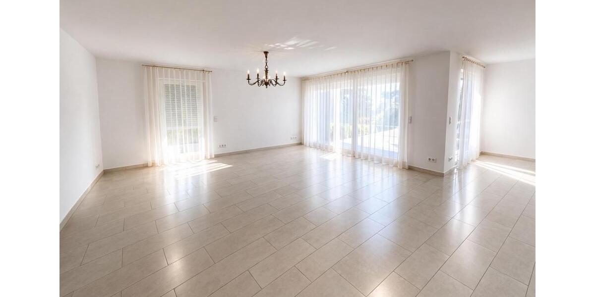 Bungalow Bietigheim-Bissingen Bissingen - 6 Zimmer, 140 m&sup2;, 2.600&euro; | Angebot:25984966