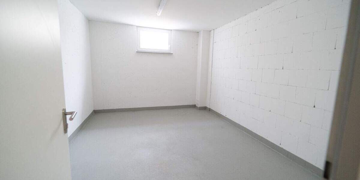 Etagenwohnung Abstatt - 4 Zimmer, 129 m&sup2;, 1.750&euro; | Angebot:24516970