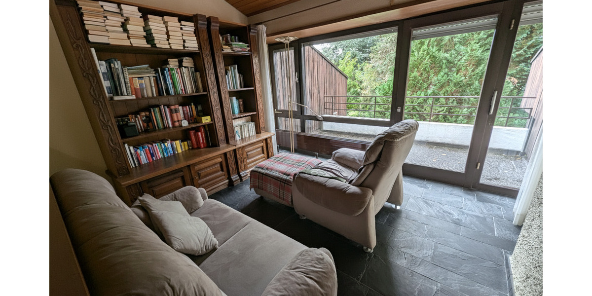 Feines Einfamilienhaus mit großer Einliegerwohnung 1 zimmer