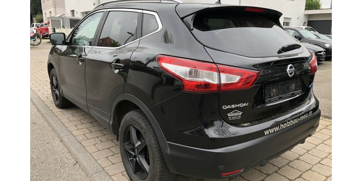 Nissan Qashqai 1.6 dCi Tekna 132.000 km 7.990 &euro; Neckarsulm 74172