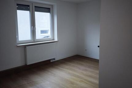 4- Zimmer Wohnung zu vermieten Erdmannhausen 4 zimmer