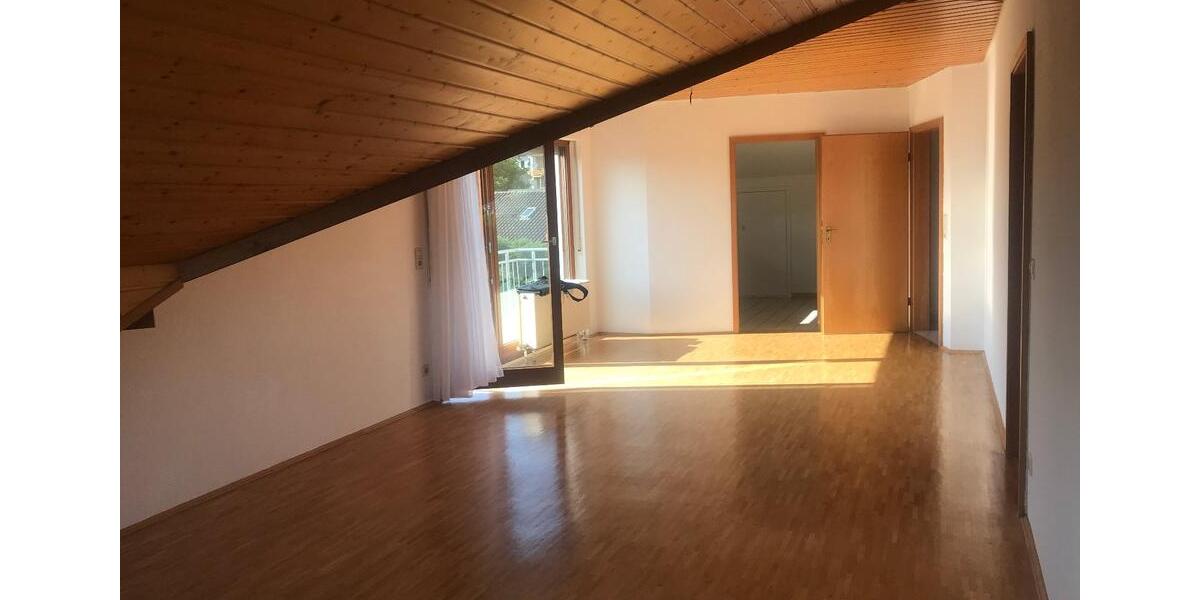 Helle 2-Zimmer DG Wohung 2 zimmer