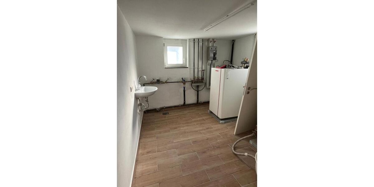 Einfamilienhaus Pfaffenhofen - 6 Zimmer, 200 m&sup2;, 1.750&euro; | Angebot:24700311