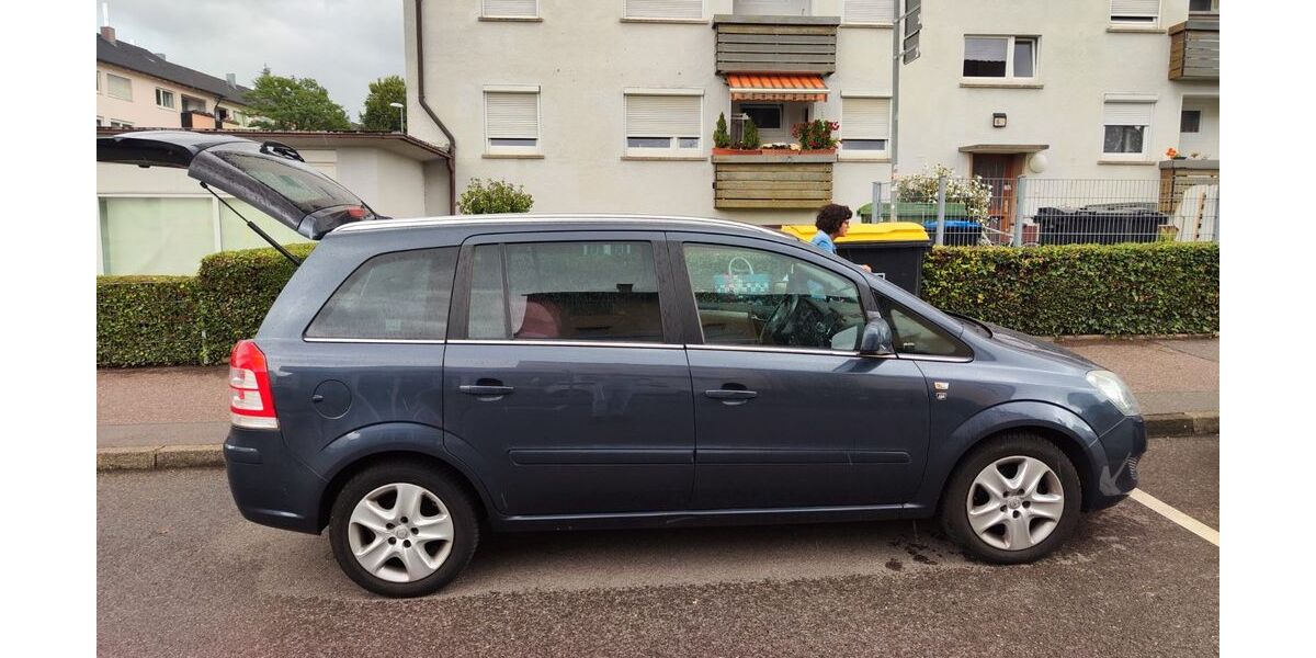 Opel Zafira 180.000 km 3.800 € Ludwigsburg 71638