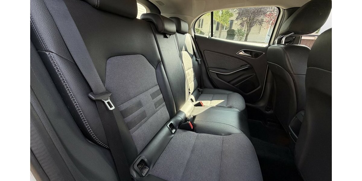 Mercedes-Benz GLA 200 Bi-Xenon SHZ PDC 150.000 km 10.990 &euro; Neckarsulm 74172