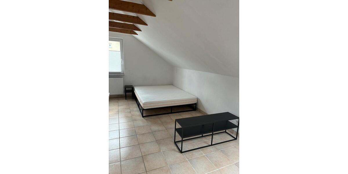 Dachgeschoßwohnung Pfedelbach - 1.5 Zimmer, 30 m&sup2;, 450&euro; | Angebot:26626714
