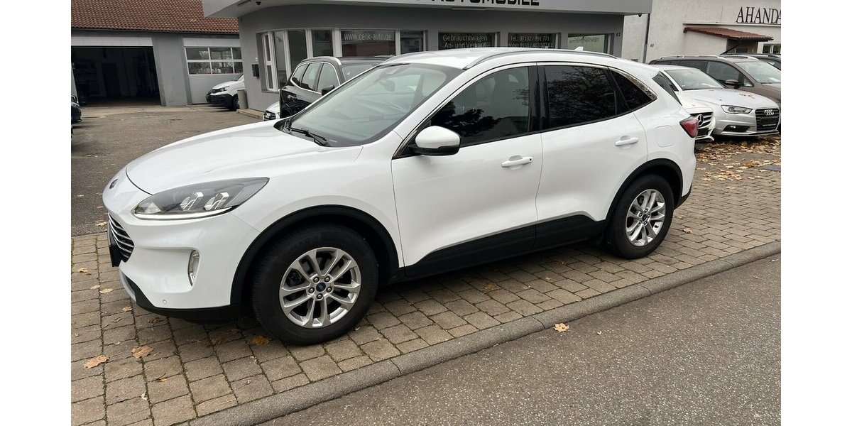 Ford Kuga TCDI Titanium 1 Hand navi 160.000 km 15.990 € Neckarsulm 74172