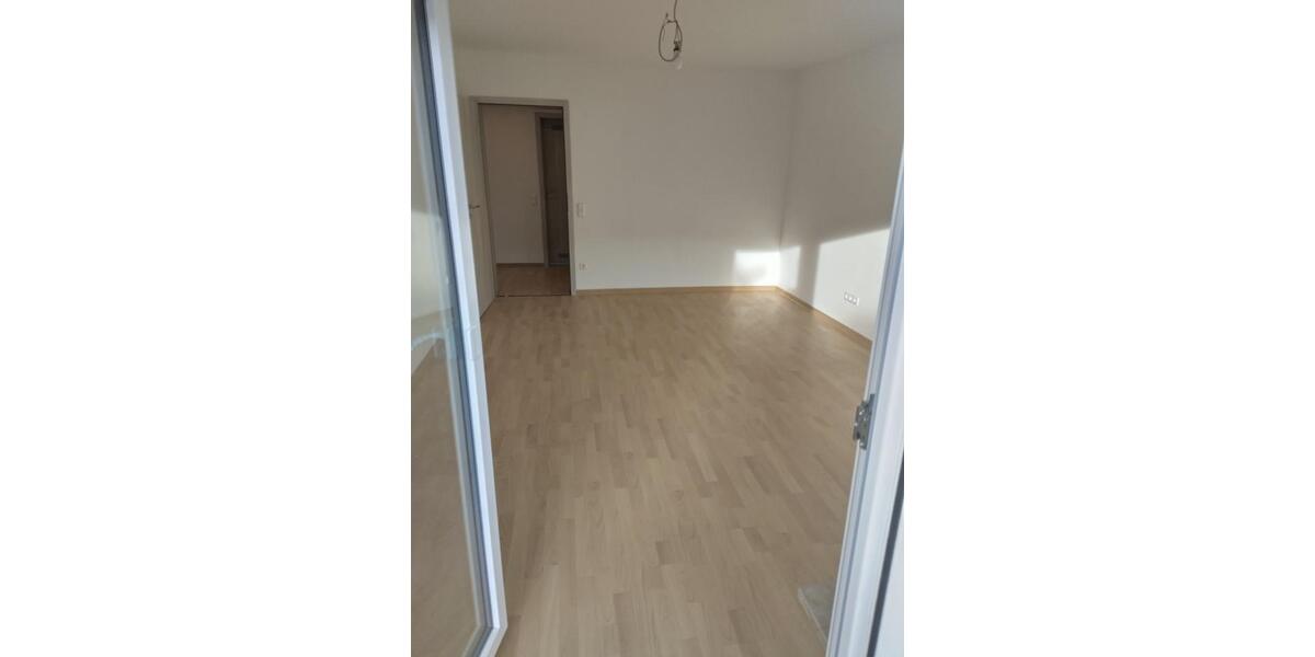 Neuwertige Wohnung mit Charme , ab sofort zu verkaufen 3 zimmer