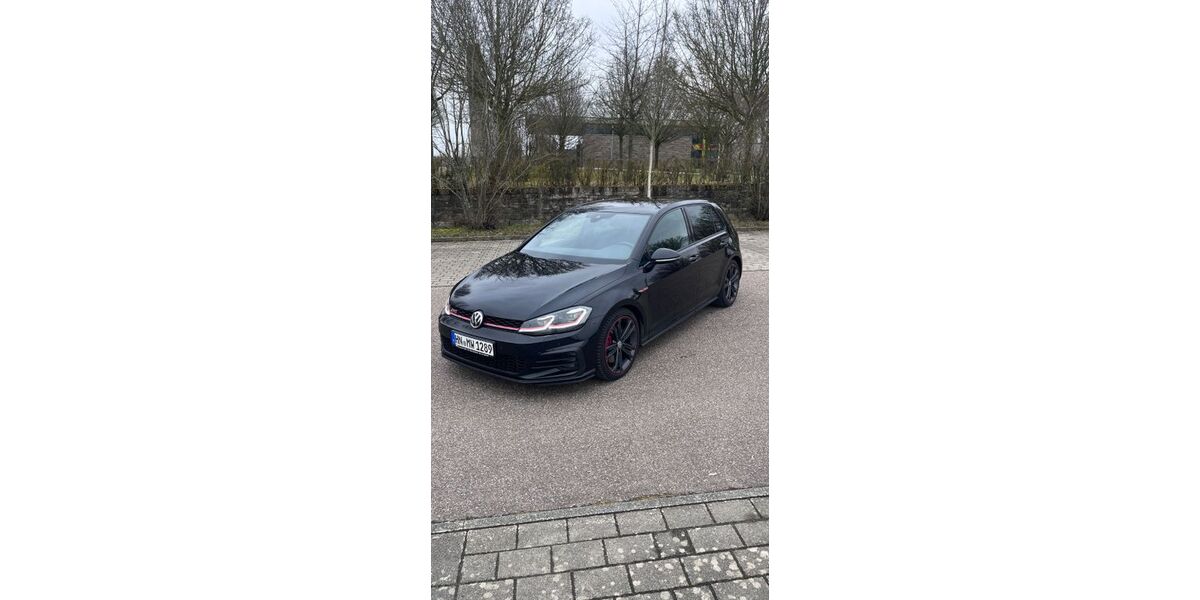 VW Golf 89.000 km 21.990 &euro; Oedheim 74229