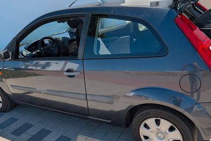Ford Fiesta 143.000 km 1.280 &euro; Heilbronn 74172