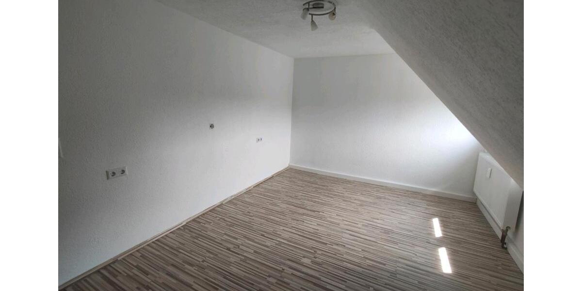 Dachgeschoßwohnung Neckarsulm - 3 Zimmer, 60 m&sup2;, 950&euro; | Angebot:26293139
