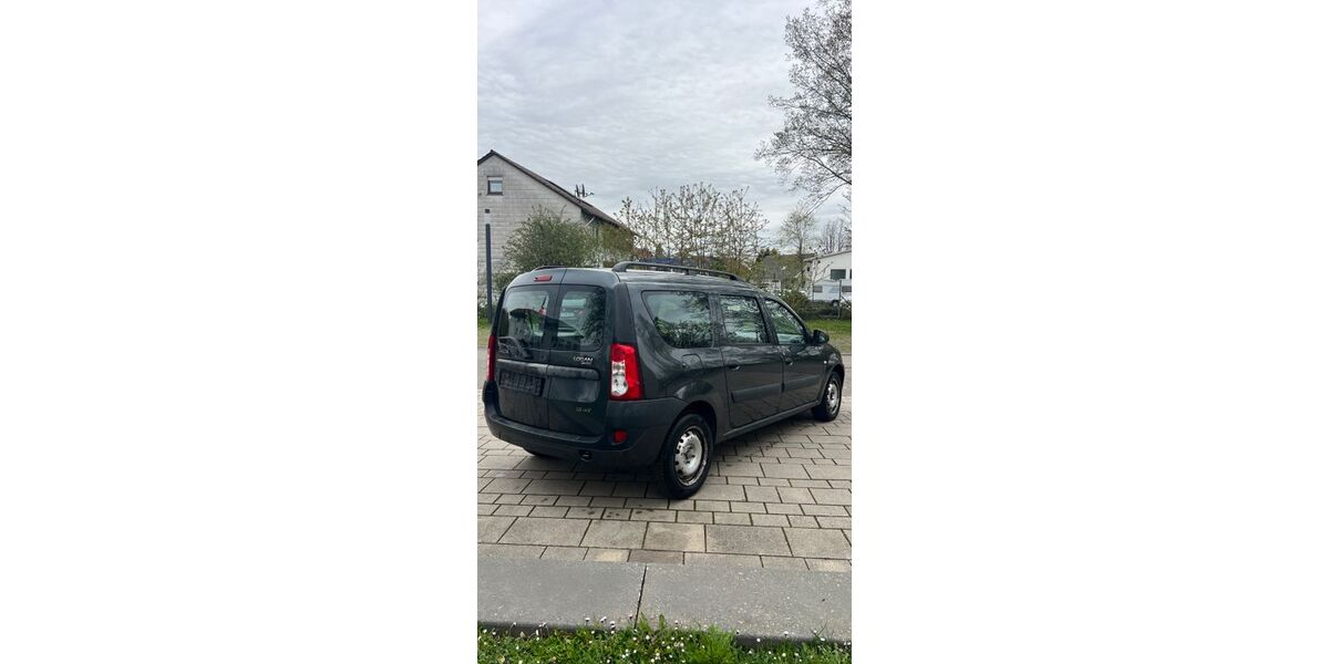 Dacia Logan 175.000 km 2.499 &euro; Massenbachhausen 74252