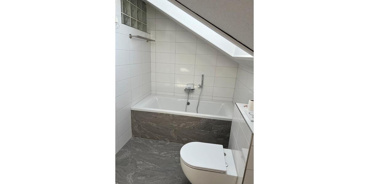 Doppelhaushälfte Oberstenfeld - 8 Zimmer, 156 m&sup2;, 1.800&euro; | Angebot:26354040