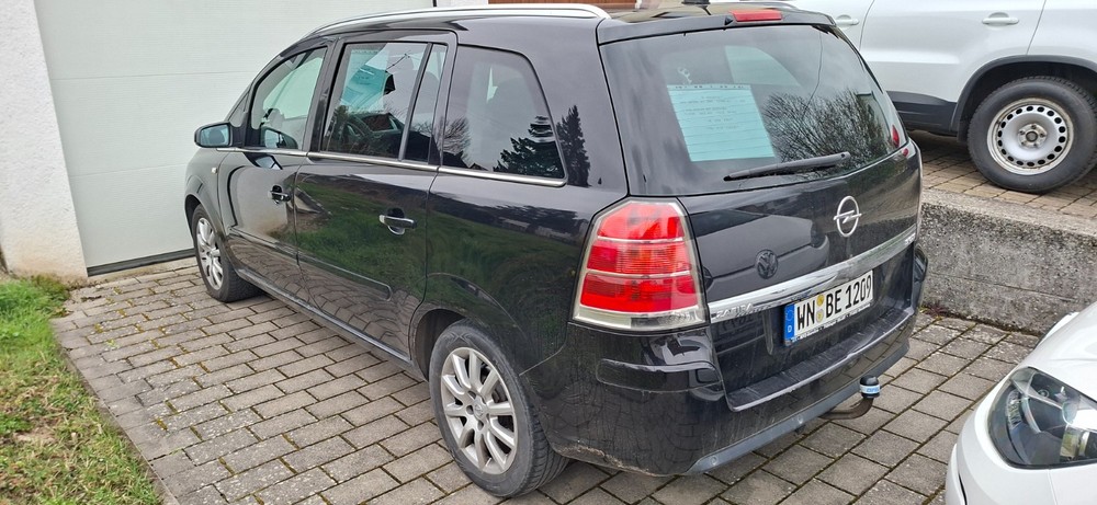 Opel Zafira B 226.600 km 1.950 &euro; Backnang 71522