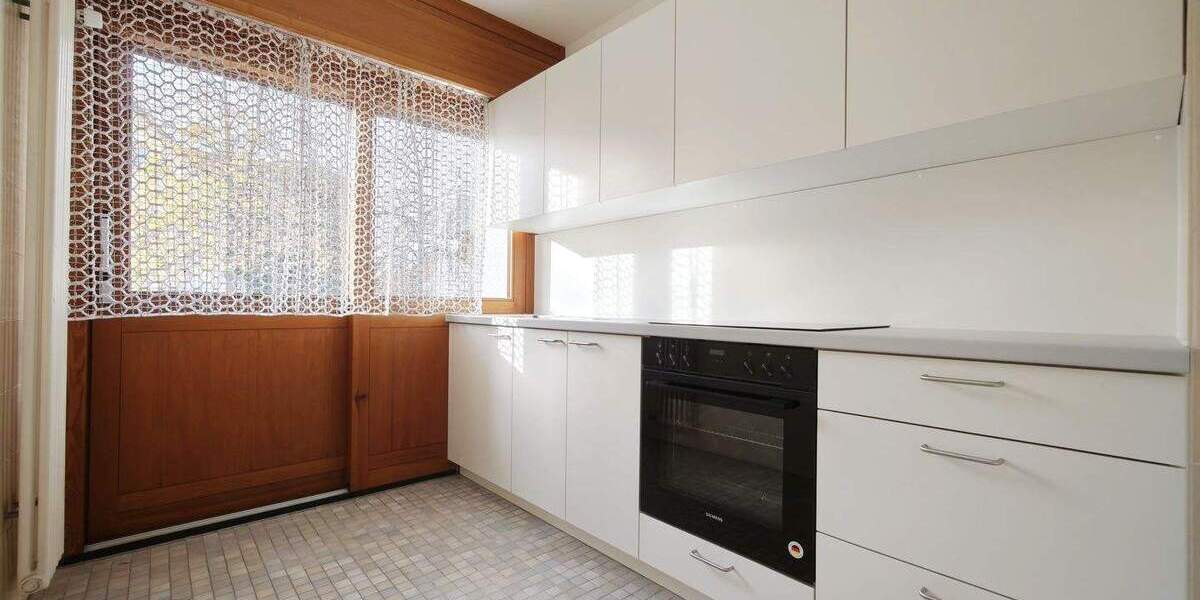 Vielfältig nutzbares 4-Familienhaus in gefragter Lage von Ludwigsburg-Pflugfelden 1 zimmer