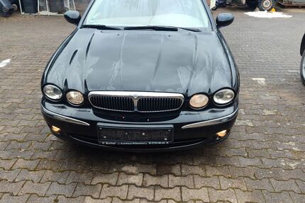 Jaguar X-Type 231.768 km 1.000 &euro; Möckmühl 74219