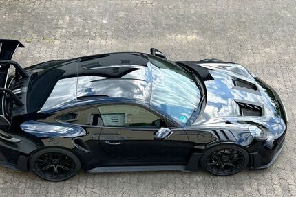 Porsche 992 2.200 km 279.900 &euro; Heilbronn 74072