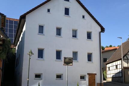 Zweifamilienhaus mit Potenzial in Öhringen-Michelbach - prov.frei 6 zimmer