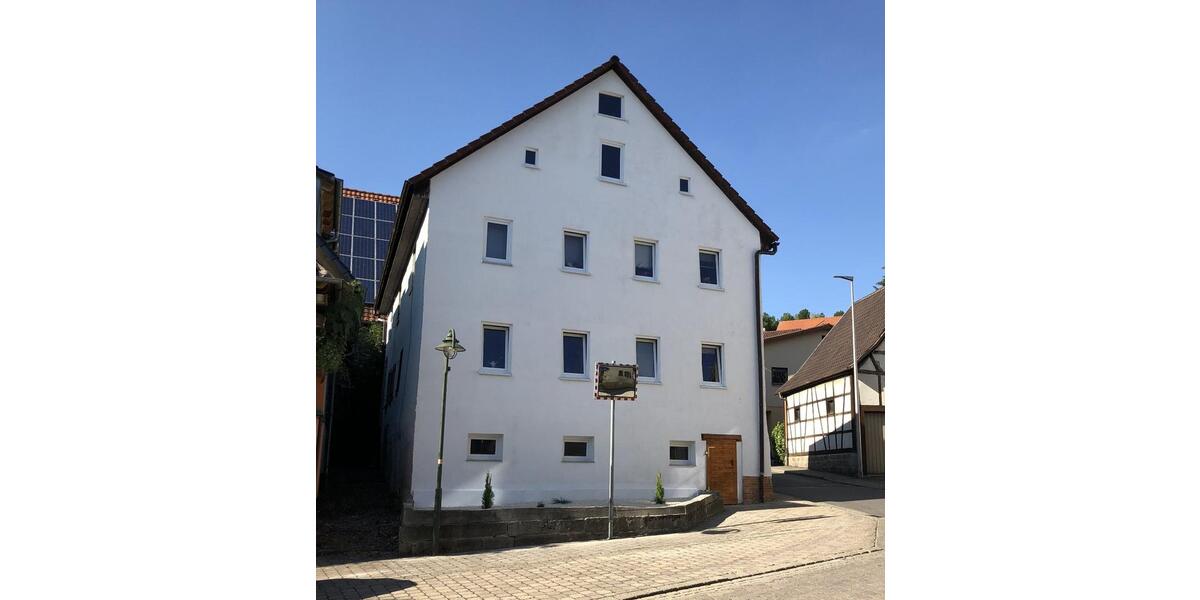 Zweifamilienhaus mit Potenzial in Öhringen-Michelbach - prov.frei 6 zimmer