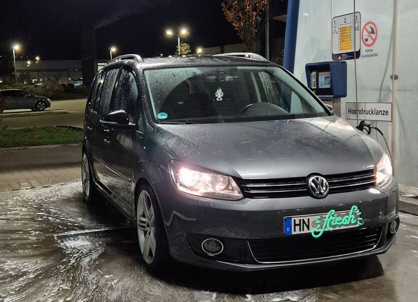 VW Touran 202.000 km 8.701 € Bad Friedrichshall 74177