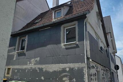 Haus Freiberg am Neckar - 5 Zimmer, 132 m&sup2;, 275.000&euro; | Angebot:26825966