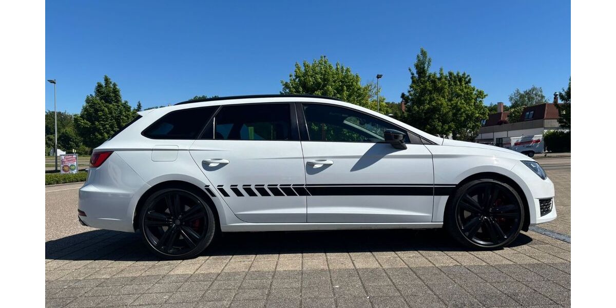 Seat Leon 103.000 km 17.500 &euro; Bietigheim-Bissingen 74321