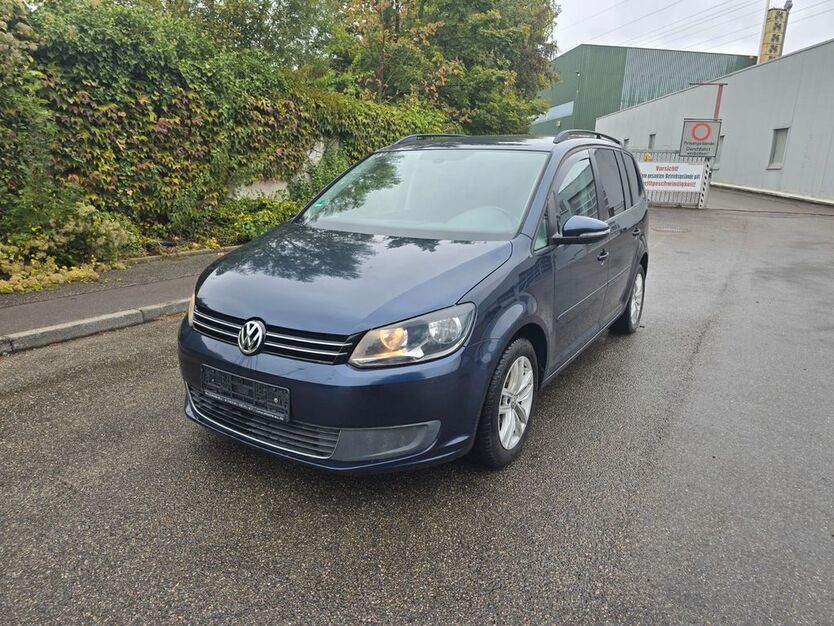 VW Touran 195.000 km 6.800 € Möglingen 71696