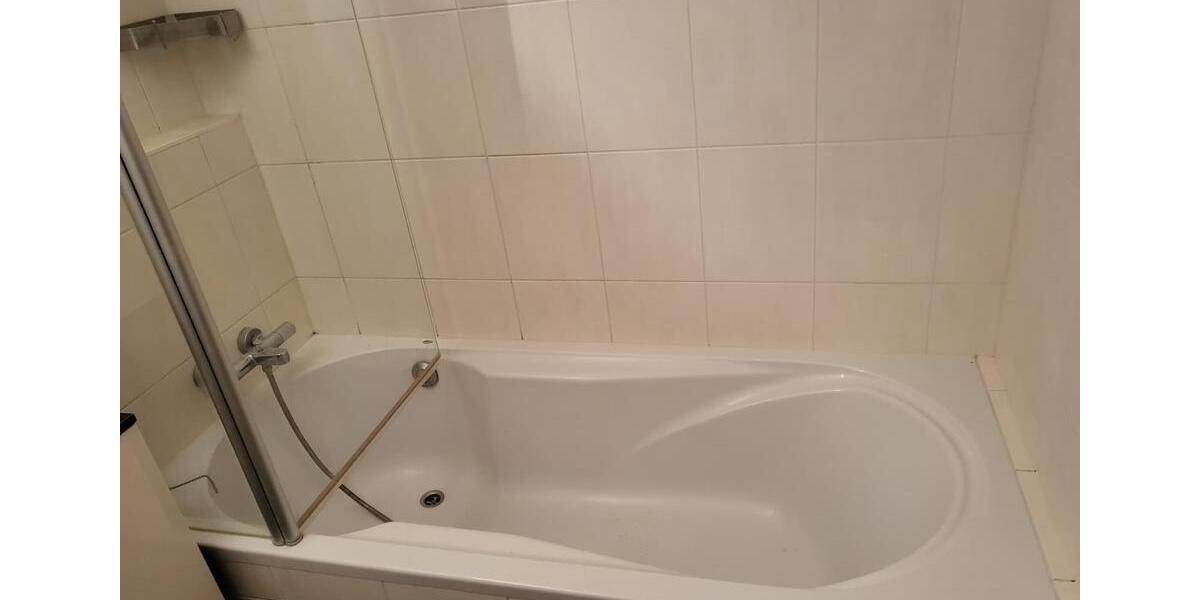 Provisionsfrei! Sehr gepflegte und moderne Wohnung in Asperg 3 zimmer