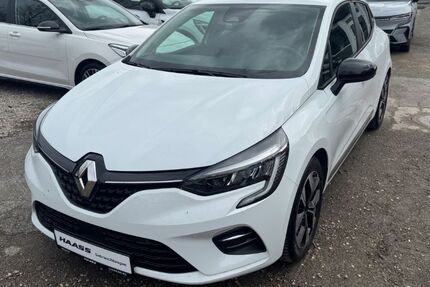 Renault Clio 33.400 km 11.900 &euro; Ludwigsburg 71636